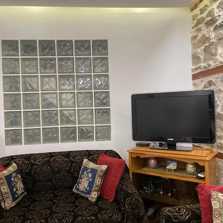 Apartment Leonora's *