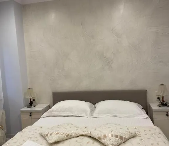 Apartment Leonora's *